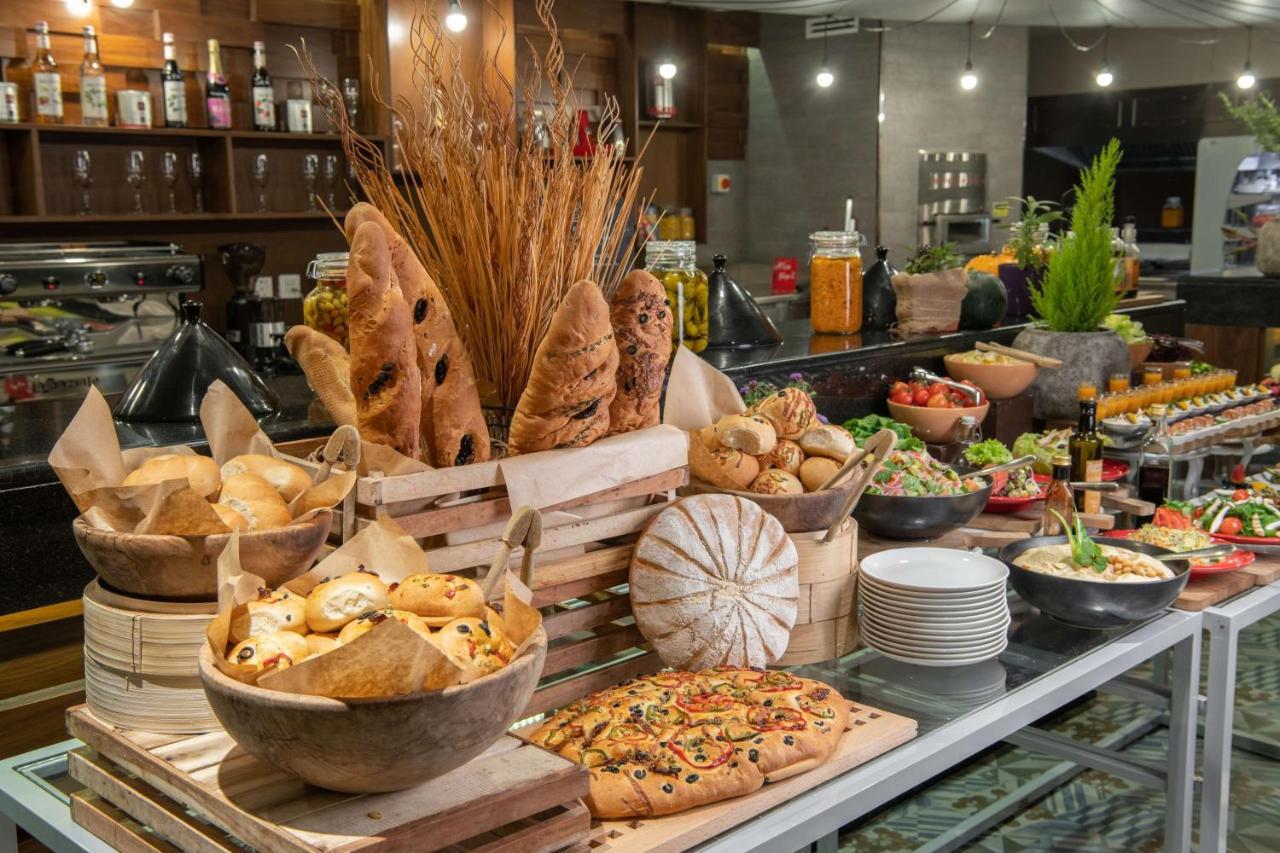 Radisson Hotel & Apartments Dammam Industrial City מראה חיצוני תמונה