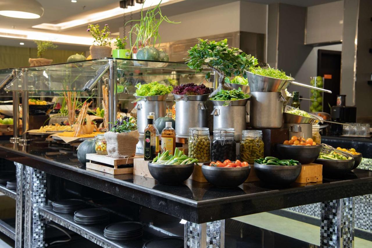 Radisson Hotel & Apartments Dammam Industrial City מראה חיצוני תמונה
