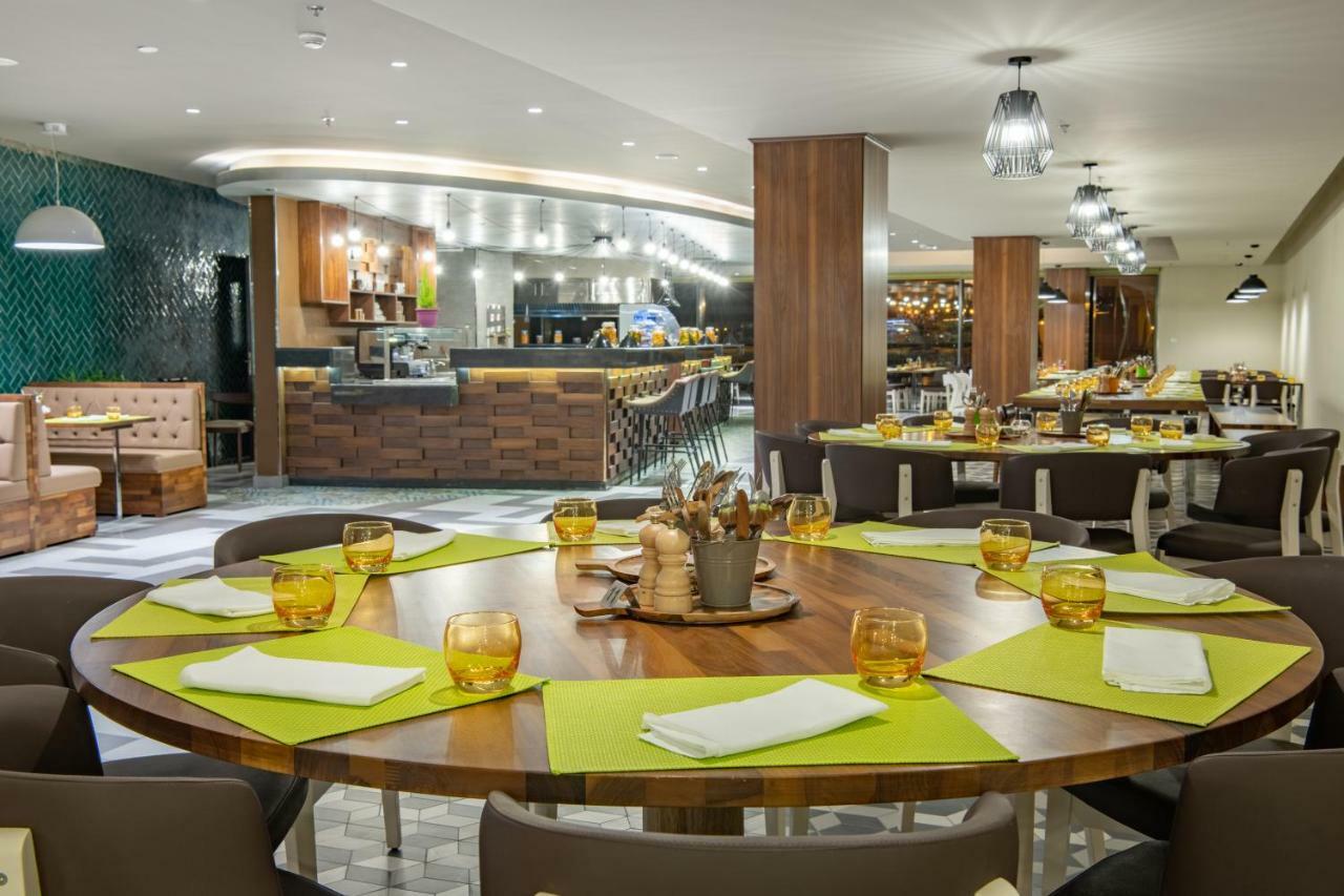 Radisson Hotel & Apartments Dammam Industrial City מראה חיצוני תמונה
